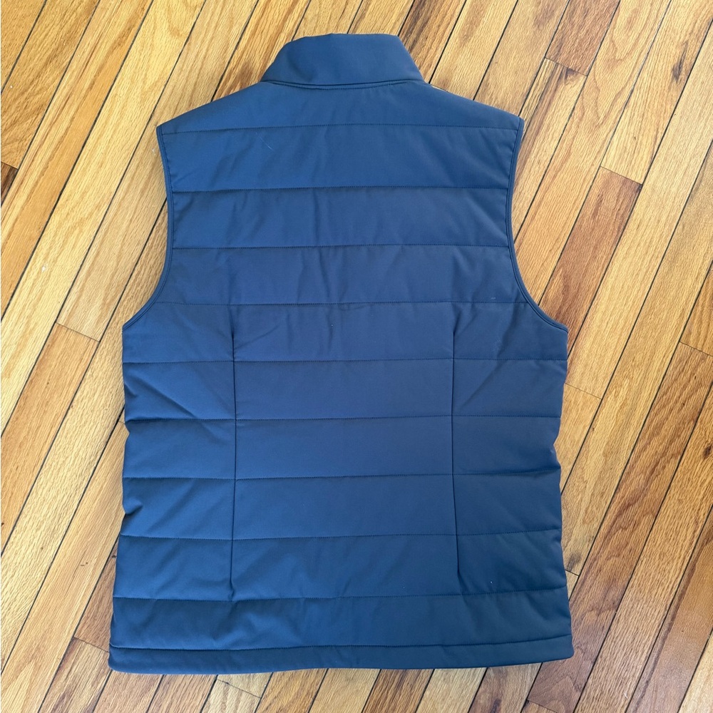 Mizzen & Main Men's Navy Blue Aspen Quilted Vest NWT size Medium - Picture 3 of 4